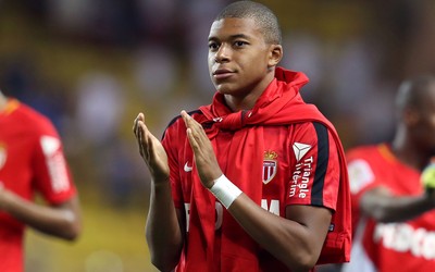 杏运体育评论-马内假期坚持训练